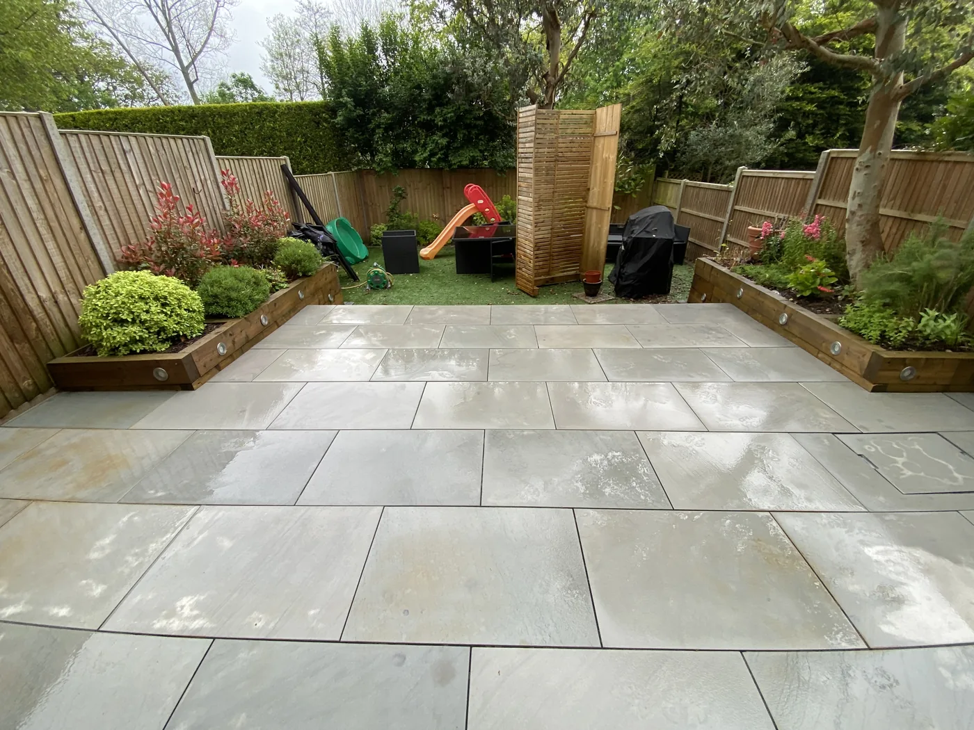 Professional outdoor surface cleaning in Bracknell, Berkshire