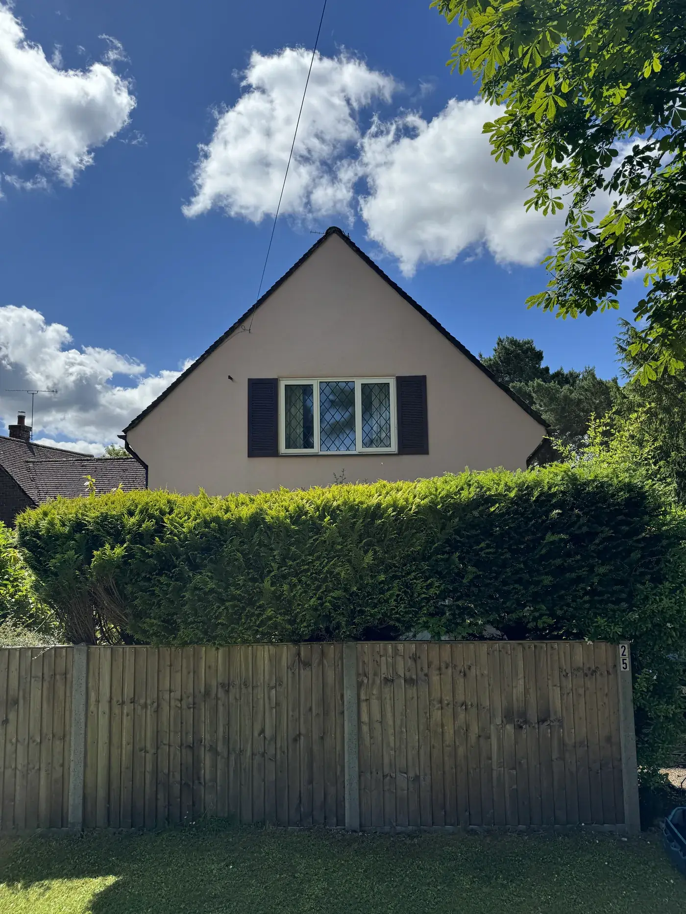 Render soft washing and external wall cleaning in Berkshire